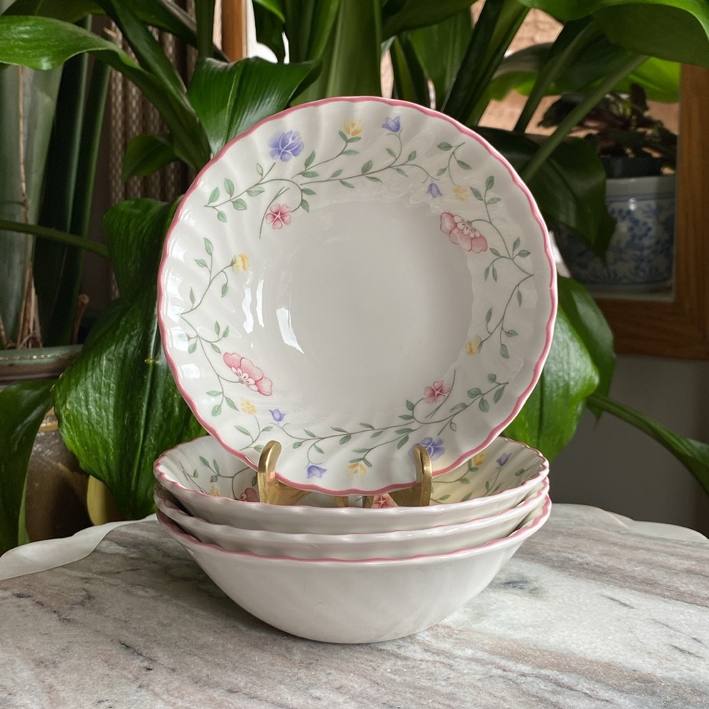 Vintage Set of 4 Johnson Brothers Summer Chintz Bowls Scalloped + Floral Dishes